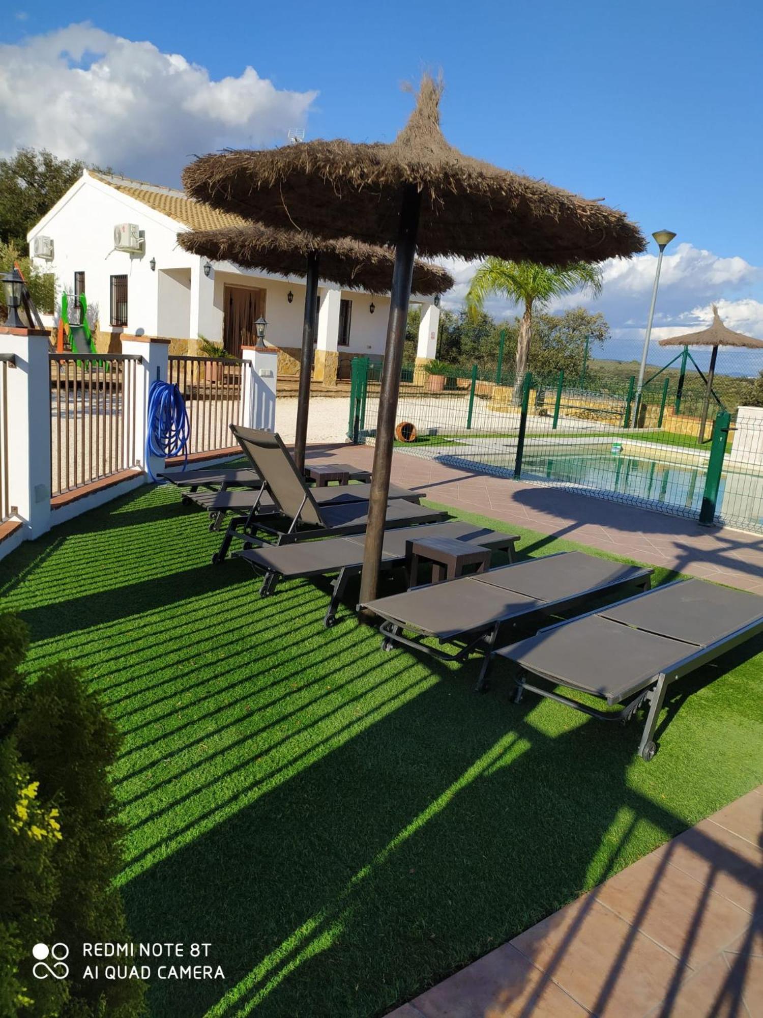 Villa La Sombra Del Lagarto Peñaflor Exterior foto